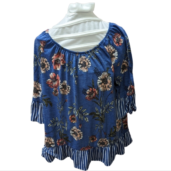 Fred David Tops - ❄️❄️Boho floral top size Large